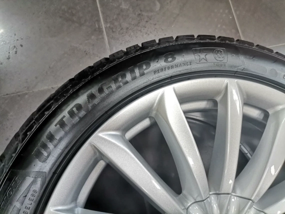 Zestaw zimowy 19" BMW Koła Styl 620 Opony Goodyear Czujniki 7 G11 G12 5 G30 G60 G32 GT