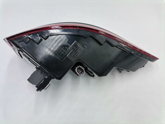 Neu 4N0945207L Audi S8 A8 4N D5 OLED Rückleuchte