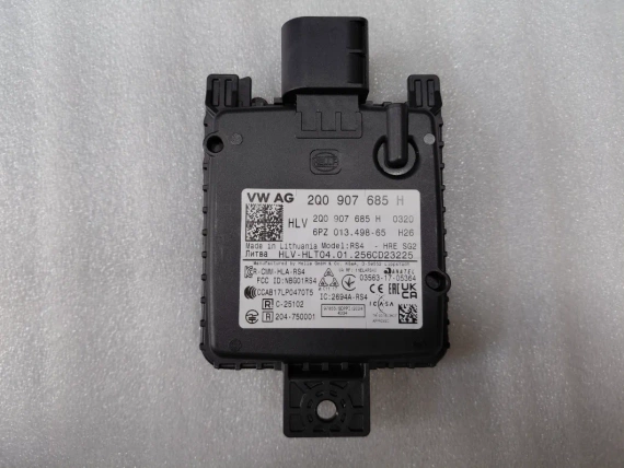 2Q0907685H Neuer Radarsensor Audi VW Seat Skoda