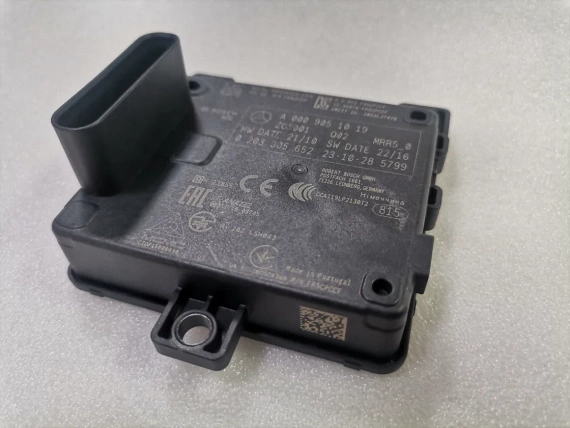 Нов радар Mercedes A0009051019 A0009053015 9059515