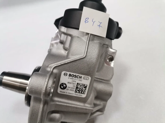 8597001 BMW U06 U11 U10 G60 B47 B47D20B Pompa