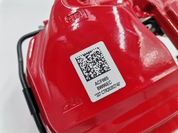 Нов 8W0615108AB OE спирачен апарат преден AUDI A6