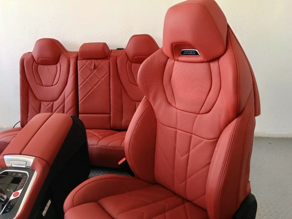 Nowe fotele kanapa BMW XM X8 G09 Individual Carbon