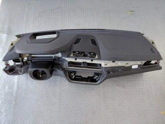 Dashboard BMW 6 G32 GT with Head Up