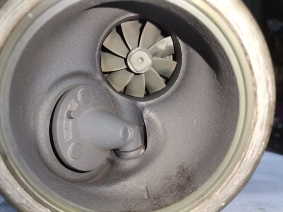 Turbosprężarka 7852373 BMW M5 F90 F91 F95 F96 5-8