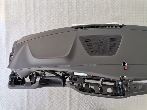 Neu Armaturenbrett BMW G05 G06 G07 F95 F96 w/t HUD