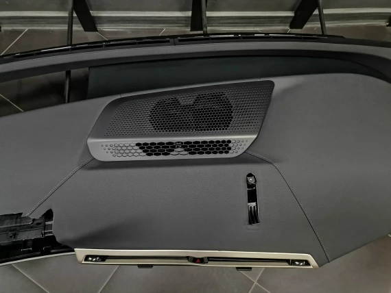 NEUES Armaturenbrett BMW IX I20 Schwarzes Leder BMW IX I20