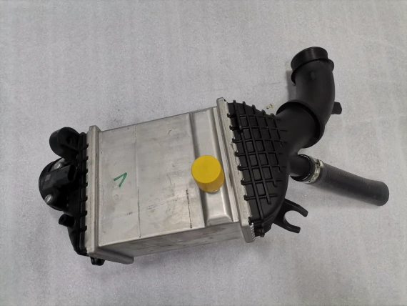 7852406 Интеркулер BMW F90 F91 F92 F93 F95 F96 1-4