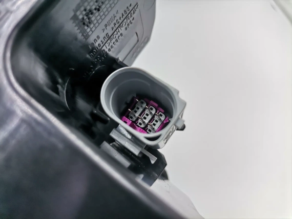 Neu 4N0945208R Audi S8 A8 4N D5 OLED Rückleuchte