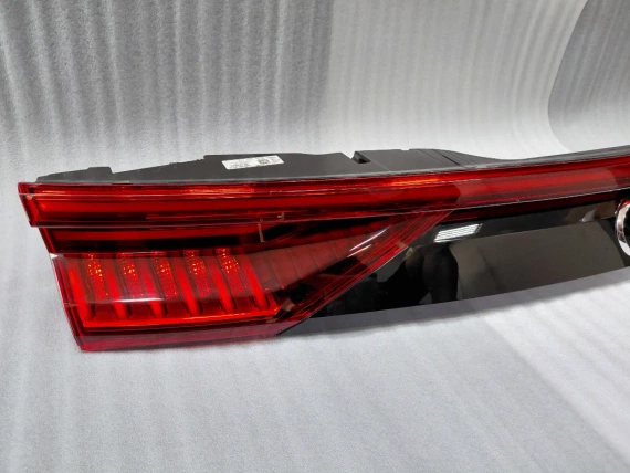 4M8945095Q Нов Matrix Стоп Audi Q8 SQ8 RSQ8 USA