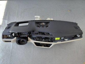 Deska rozdzielcza do BMW 7 G11 G12 z Head Up