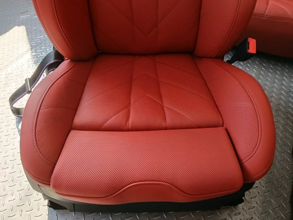 New interior seats BMW XM X8 G09 Individual Carbon
