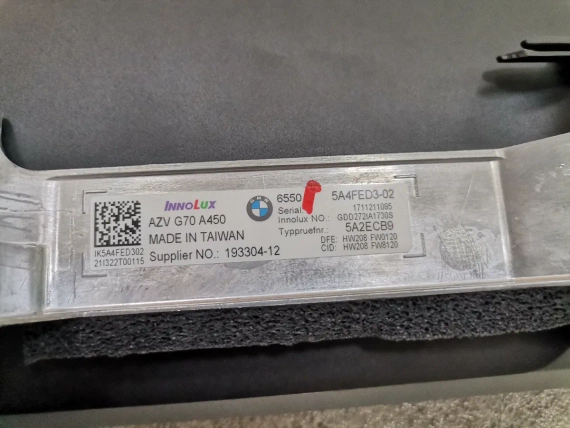 5A4FED3 OE LICZNIK MONITOR BMW 7 G70 i7