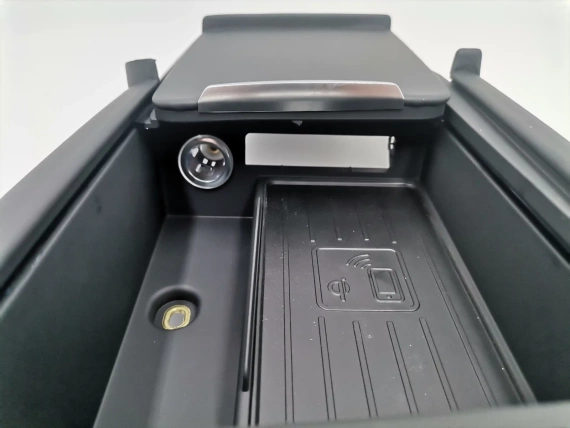 New 4S2863041G Central Console Audi R8 Spyder