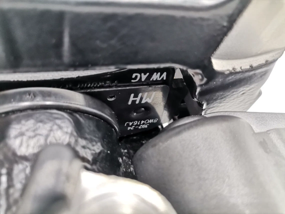 Nowy 8W0615403N OE Hamulcowy Audi A4 S5 A7 S6 A8