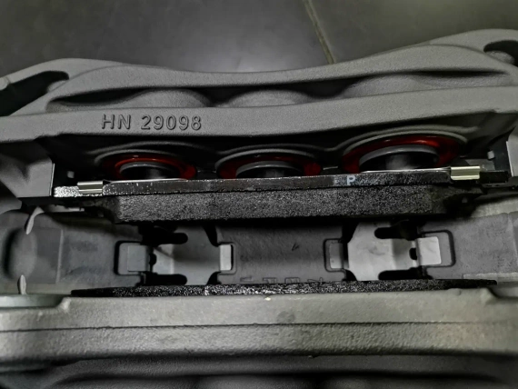 Nowy hamulcowy 8W0615106EF Audi A4 A5 A6 prawy