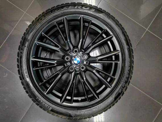 New 18" BMW OE Wheels Style M 796 Tires Sensors BMW G20 G21 G22 G23 G26 G42