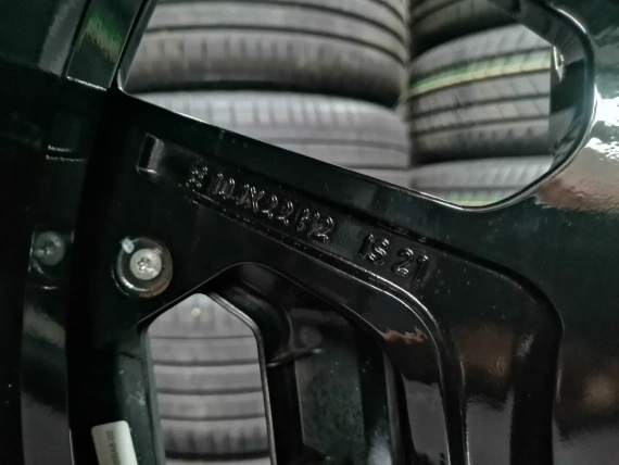 Neu 22 Zoll Sommerräder 922 M Red Label BMW XM G09