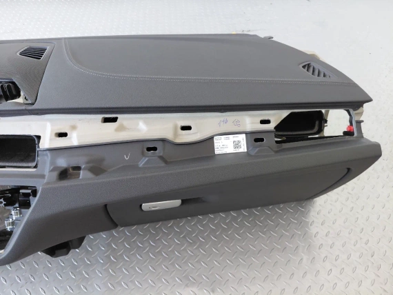 Armaturenbrett BMW 6 G32 GT mit Head-Up-Bedienung