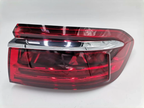 Neu 4N0945208R Audi S8 A8 4N D5 OLED Rückleuchte