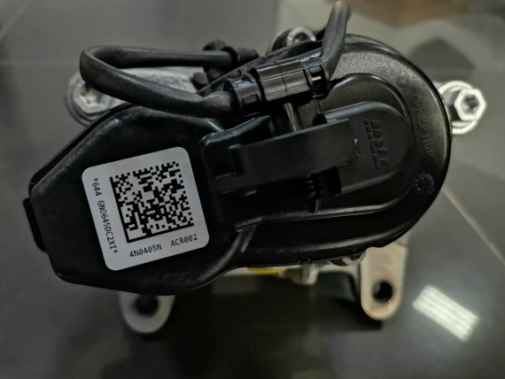 Nowy 4N0615405N OE zacisk hamulcowy VW Audi a4 a6