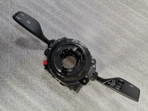 5A31C14 steering column switch BMW G60 G68 G70 U10