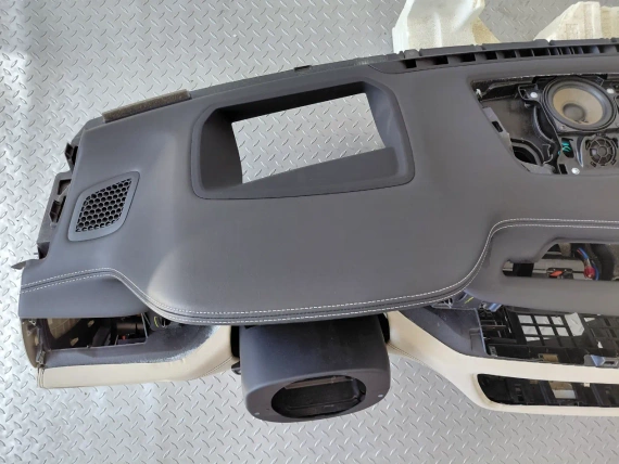 Deska rozdzielcza do BMW 7 G11 G12 z Head Up