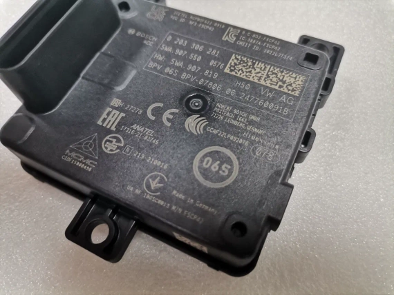 Nowy radar ACC 5WA907550 Audi VW Skoda Seat Porsch