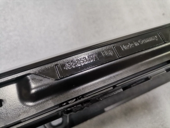 Nowy 4S8853671 OE AUDI R8 4S3 Kratka