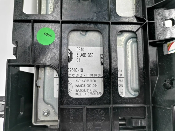 Oryginalny sterownik licznika kilometrów BMW LED 5A5BD84