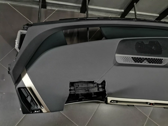 NEUES Armaturenbrett BMW IX I20 Schwarzes Leder BMW IX I20