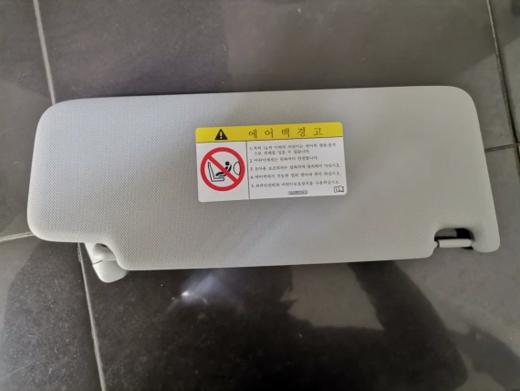 New 8W0857551H original sun visor Audi A3 8Y