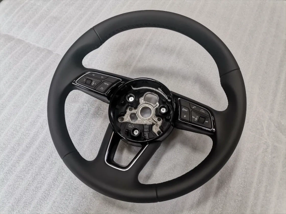 Нов 81A419091S Оригинален кожен волан Audi Q2