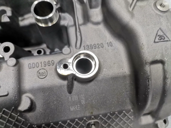 8699192 Капак на цилиндрова глава BMW F90 F91 F95