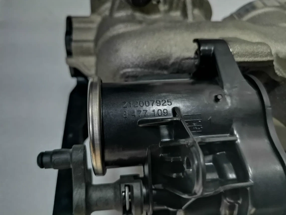 OE BMW 9888472 X5 G05 X6 G06 X7 G07 5 G60 7 G70 Układ ssący Sterowanie klapami EGR