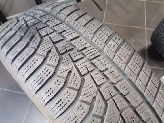 Zestaw Zimowy 18" Koła BMW 688 + Opony Hankook Czujniki BMW X3 G01 X4 G02