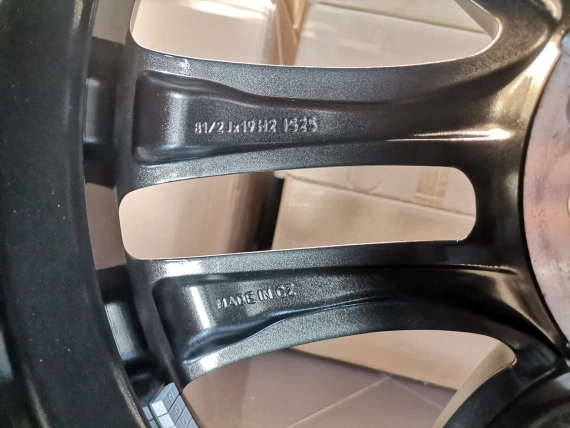 19" Zestaw zimowy Koła BMW Style 630 Opony Czujniki G11 G70 I7 X3 G01 X4 G02 IX3 G08