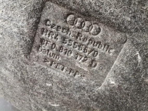 8F0810172D Audi A5 Cabrio 8F nadkola tylna prawa