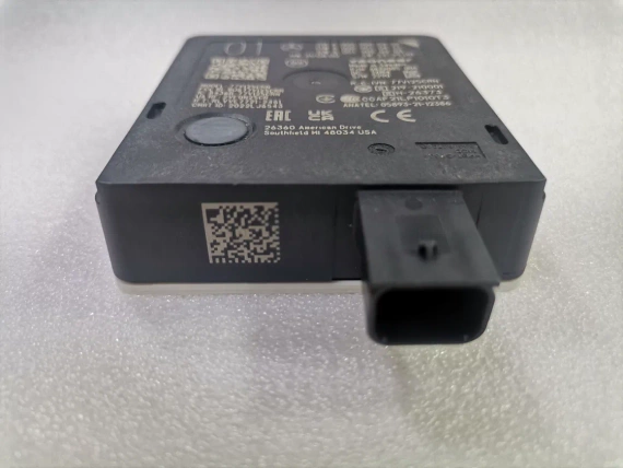 Nowy radar Mercedes A0009005350 A0009000849 054519