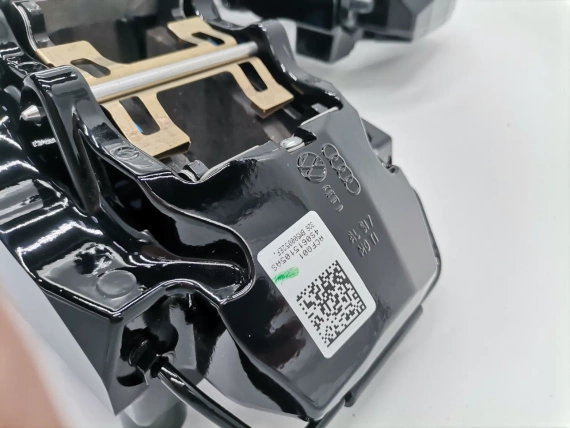 Нов 420615107E 420615108E Спирачен Апарат Audi R8