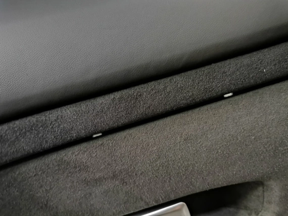 Neues Armaturenbrett BMW M8 F93 G14 G15 G16 Schwarzes Leder, Alcantara, HUD