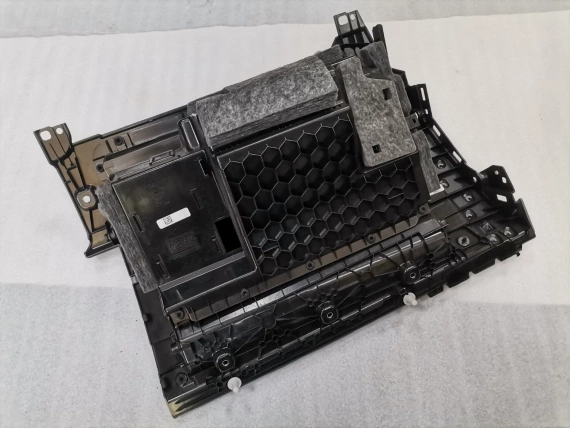 New 4J3857095 Audi E-Tron GT glove box