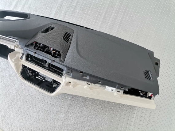 Neu Armaturenbrett BMW 5 G30 G31 Lci HUD Elfenbein