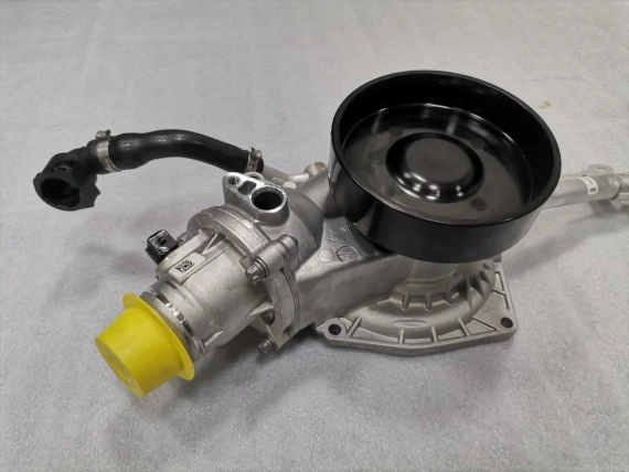 7852344 Pompa wody BMW F90 F91 XM G09 F95 X6 F96