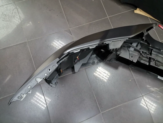 Like New BMW G90 G99 M5 Front Bumper Kit Frozen DG