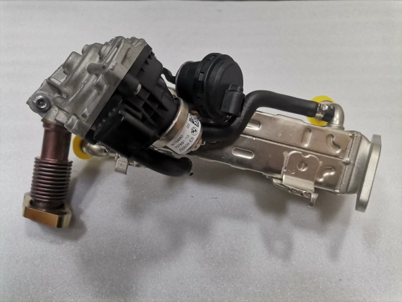 8599834 BMW F40 116d F45 F46 LCI 216d X1 F48 16d B37B EGR охладител за изгорели газове RDE 480км