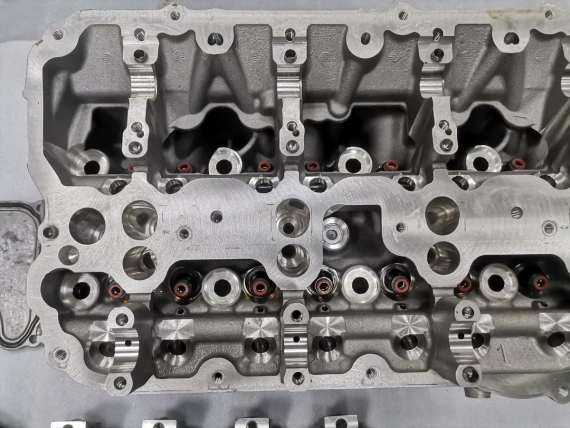 Ново S63B44B Цилиндрова Глава 5-8 BMW F90 F95 F96