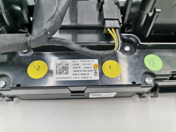 Като Нов Климатичен Панел AC panel BMW G20 G21 G28 G29 9459480