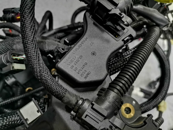 Nowa wiązka przewodów silnika BMW S63B44B F90 M8