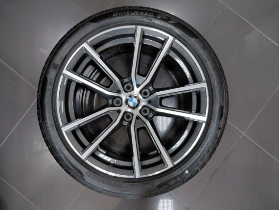 18" opon BMW Style 780 czujniki G20 G21 G22 G23
